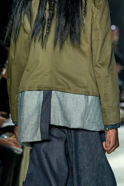 Look 98
